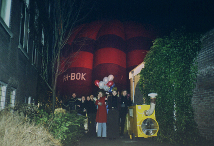 Balloon tent 