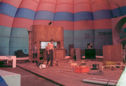 Balloon tent 
