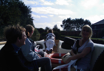 Canal Taxi