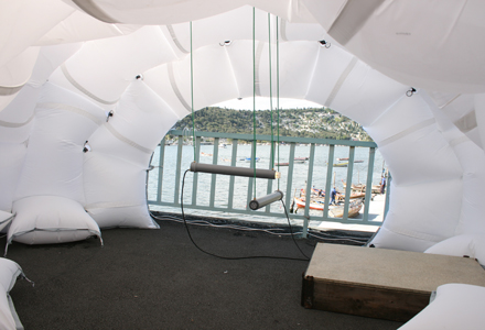 Pillow tent